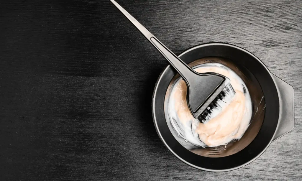 risques d'utiliser une coloration mélangée depuis trop longtemps