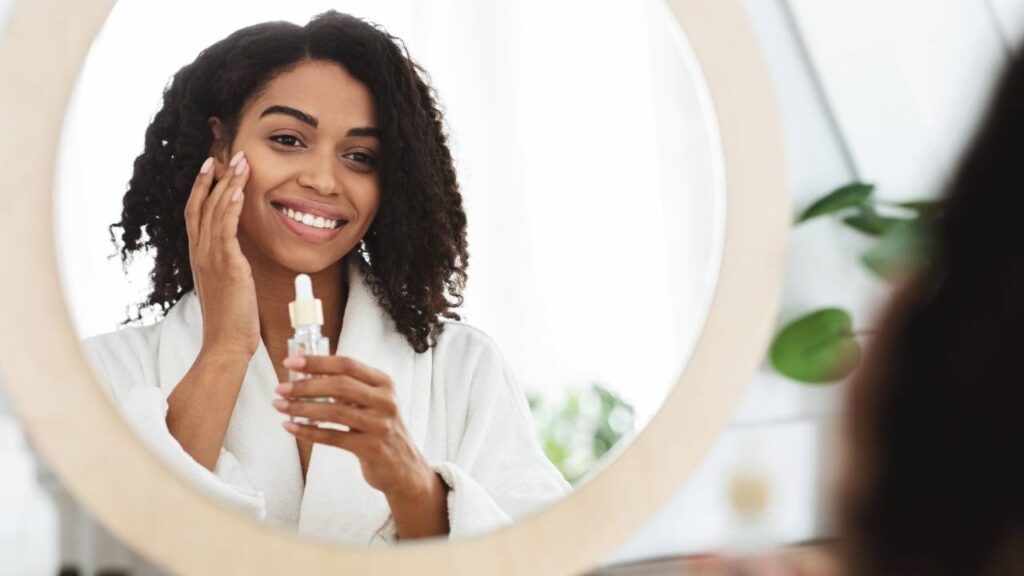 What is the role of serum on the face (3)