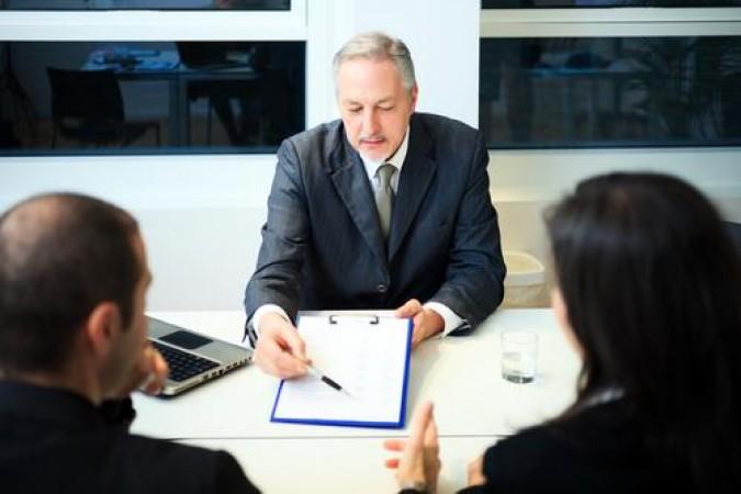 Quels recours existent si la banque bloque la fermeture du compte joint