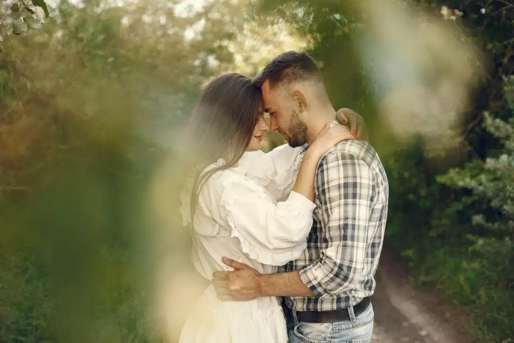 Que signifie voir 22h44 en amour