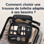 Choisir une trousse de toilette ouverte avec accessoires